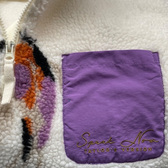 NWT Authentic Taylor Swift Koi Fish Fleece Sherpa Quarter Zip Pullover - Picture 5 of 9